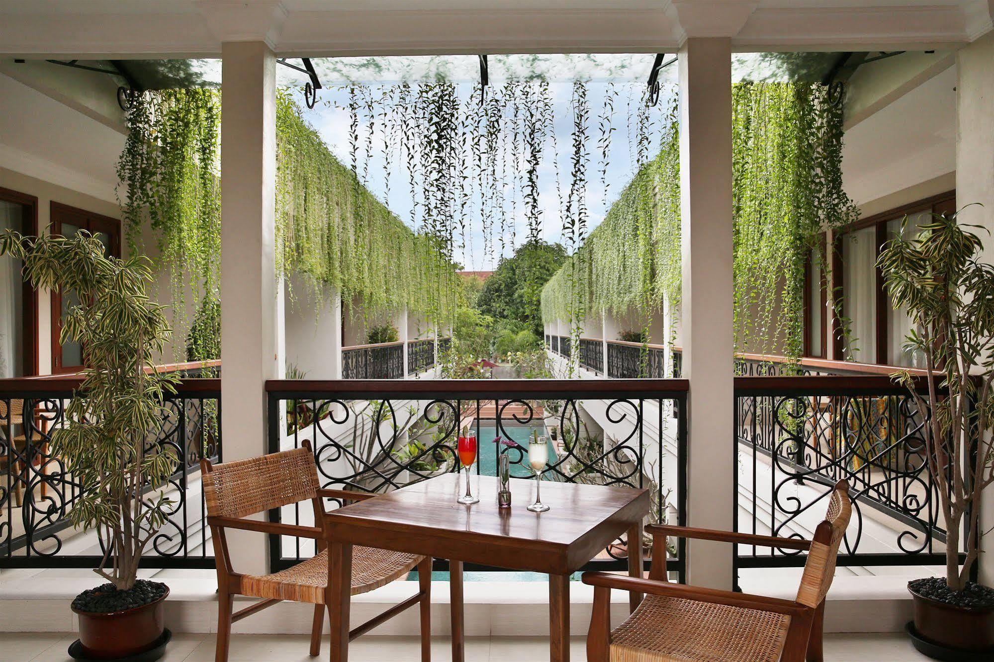 Lagoon Hotel Seminyak (Bali)