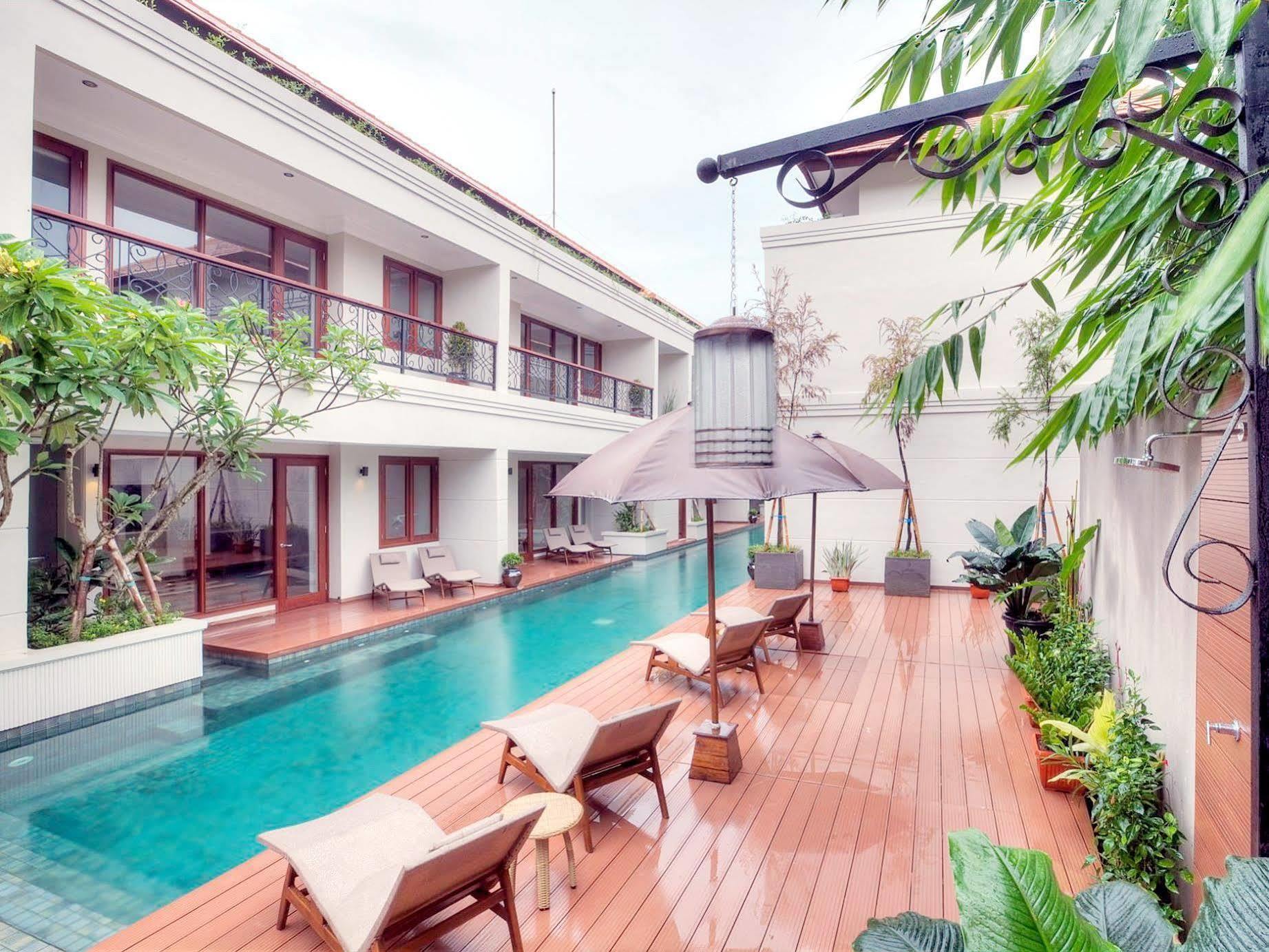 Hotel Lagoon