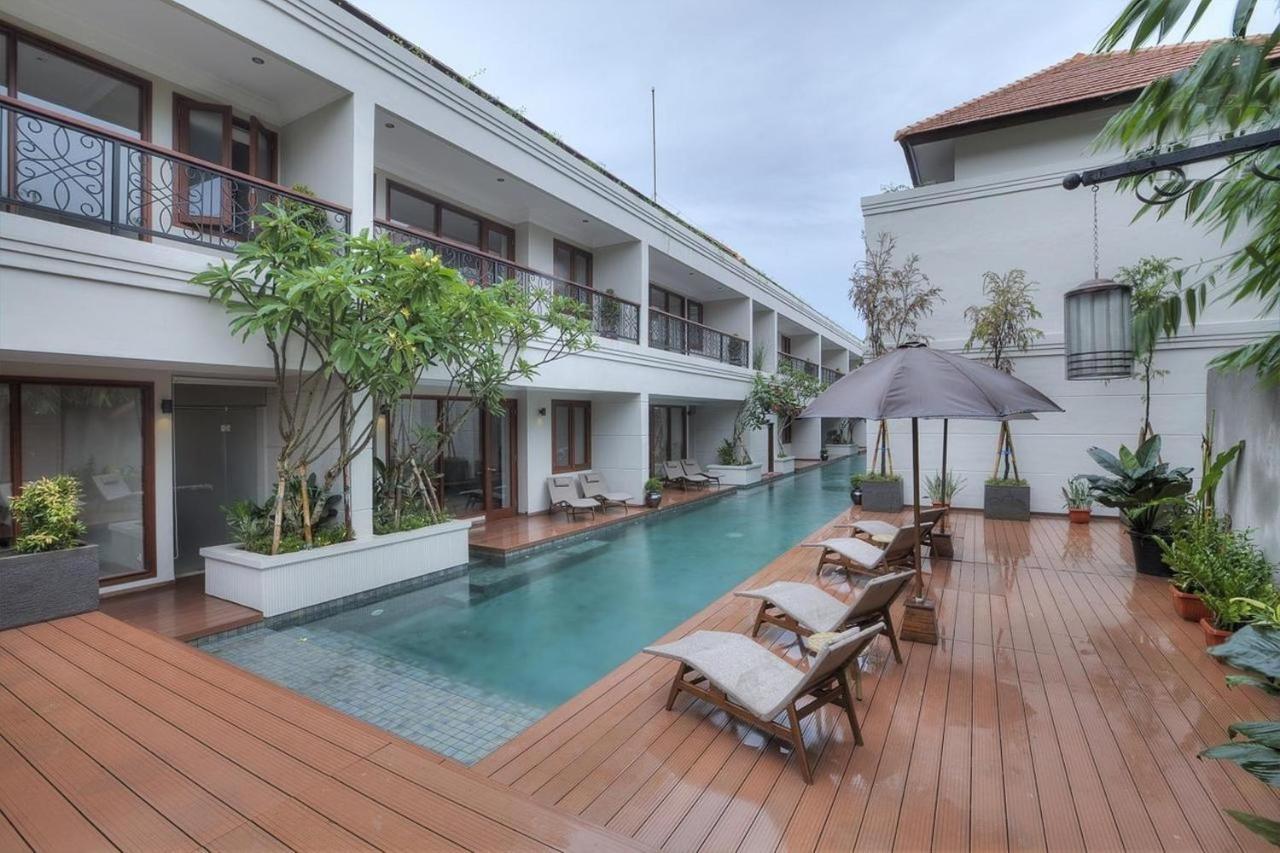 Lagoon Hotel 3*